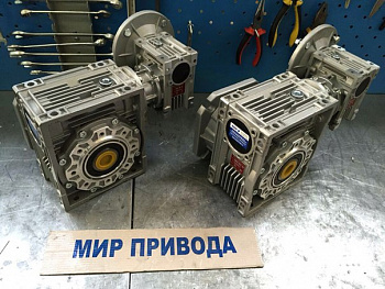 Мотор-редуктор CHM/CHM 040/090 U 1200 P63 B14 CHT 63B4 B14